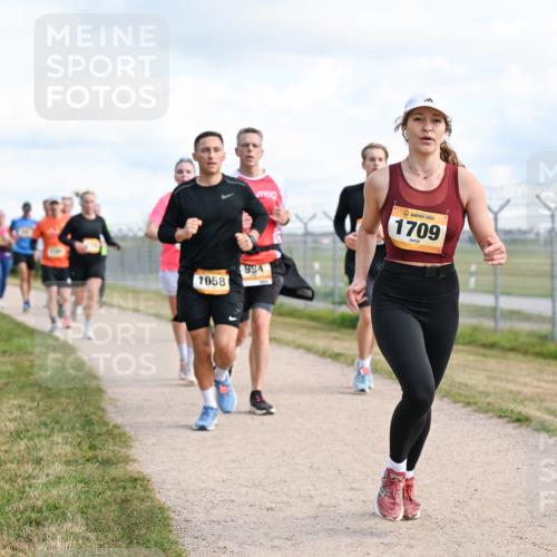 14.09.2025 - Airport Race Dr. Thomas Lammeyer http://msf.ph/oto/8874107 14.09.2025 12:18:49 Laufen 1709, 1058, 994 meine-sportfotos.de