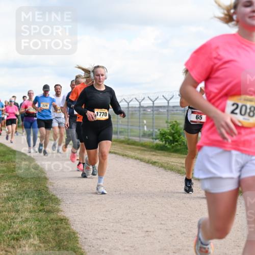 14.09.2025 - Airport Race Dr. Thomas Lammeyer http://msf.ph/oto/8874153 14.09.2025 12:18:52 Laufen 329, 1770, 65, 2085 meine-sportfotos.de