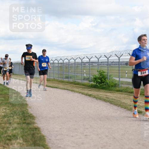 14.09.2025 - Airport Race Dr. Thomas Lammeyer http://msf.ph/oto/8874446 14.09.2025 12:19:10 Laufen 1634, 300, 117, 1103, 421, 244 meine-sportfotos.de