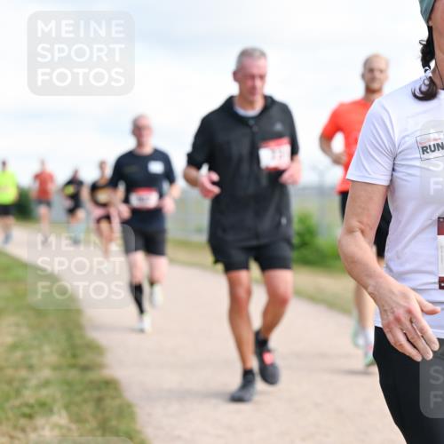 14.09.2025 - Airport Race Dr. Thomas Lammeyer http://msf.ph/oto/8874640 14.09.2025 12:19:22 Laufen 42, 856 meine-sportfotos.de