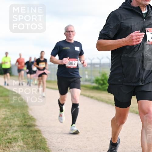14.09.2025 - Airport Race Dr. Thomas Lammeyer http://msf.ph/oto/8874654 14.09.2025 12:19:23 Laufen 882, 73, 14 meine-sportfotos.de