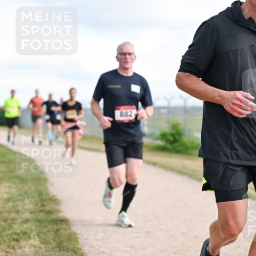 14.09.2025 - Airport Race Dr. Thomas Lammeyer http://msf.ph/oto/8874656 14.09.2025 12:19:23 Laufen 882, 731 meine-sportfotos.de