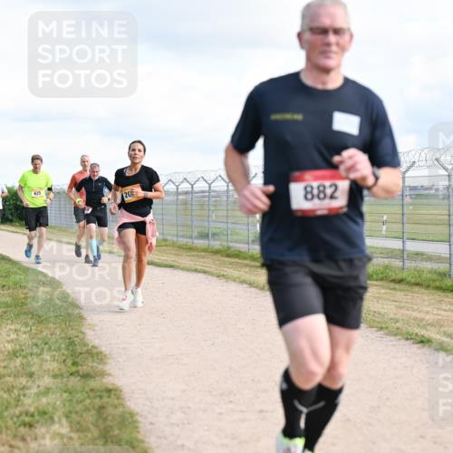 14.09.2025 - Airport Race Dr. Thomas Lammeyer http://msf.ph/oto/8874670 14.09.2025 12:19:24 Laufen 625, 20, 882 meine-sportfotos.de