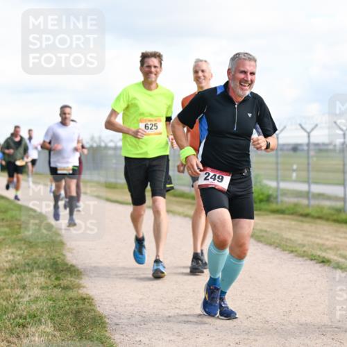 14.09.2025 - Airport Race Dr. Thomas Lammeyer http://msf.ph/oto/8874767 14.09.2025 12:19:29 Laufen 625, 249, 248 meine-sportfotos.de