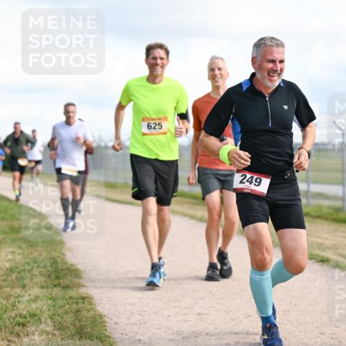 14.09.2025 - Airport Race Dr. Thomas Lammeyer http://msf.ph/oto/8874771 14.09.2025 12:19:29 Laufen 625, 249 meine-sportfotos.de