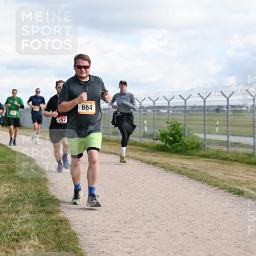14.09.2025 - Airport Race Dr. Thomas Lammeyer http://msf.ph/oto/8874954 14.09.2025 12:19:41 Laufen 752, 654 meine-sportfotos.de