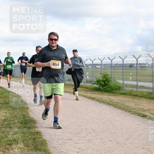 14.09.2025 - Airport Race Dr. Thomas Lammeyer http://msf.ph/oto/8874956 14.09.2025 12:19:41 Laufen 752, 654 meine-sportfotos.de