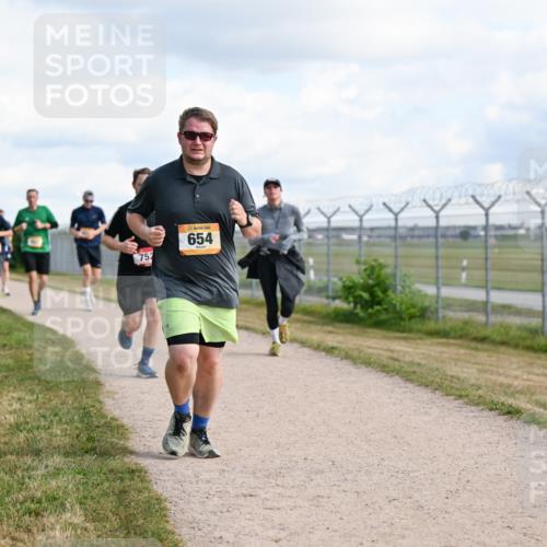 14.09.2025 - Airport Race Dr. Thomas Lammeyer http://msf.ph/oto/8874959 14.09.2025 12:19:41 Laufen 752, 654 meine-sportfotos.de