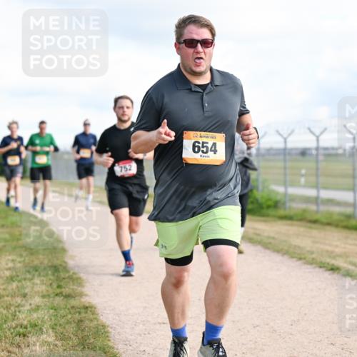 14.09.2025 - Airport Race Dr. Thomas Lammeyer http://msf.ph/oto/8874981 14.09.2025 12:19:42 Laufen 752, 654 meine-sportfotos.de