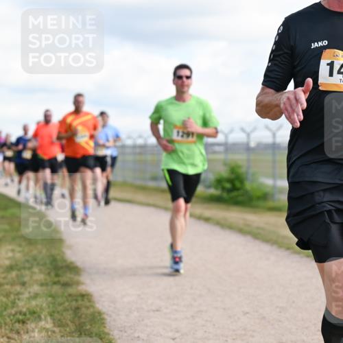 14.09.2025 - Airport Race Dr. Thomas Lammeyer http://msf.ph/oto/8875390 14.09.2025 12:20:12 Laufen 1291, 1405 meine-sportfotos.de