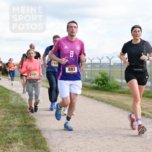 14.09.2025 - Airport Race Dr. Thomas Lammeyer http://msf.ph/oto/8875556 14.09.2025 12:20:23 Laufen 2102, 192, 893 meine-sportfotos.de