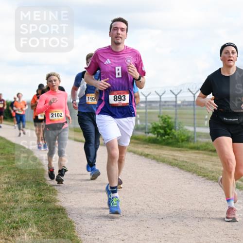 14.09.2025 - Airport Race Dr. Thomas Lammeyer http://msf.ph/oto/8875561 14.09.2025 12:20:23 Laufen 2102, 192, 893 meine-sportfotos.de