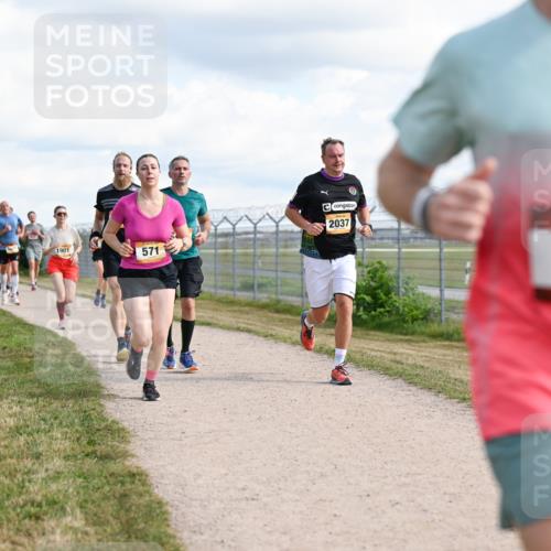 14.09.2025 - Airport Race Dr. Thomas Lammeyer http://msf.ph/oto/8875920 14.09.2025 12:20:44 Laufen 1901, 571, 2037, 15 meine-sportfotos.de