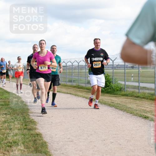 14.09.2025 - Airport Race Dr. Thomas Lammeyer http://msf.ph/oto/8875923 14.09.2025 12:20:44 Laufen 1901, 571, 1859, 2037 meine-sportfotos.de