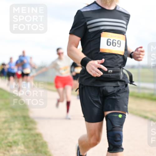 14.09.2025 - Airport Race Dr. Thomas Lammeyer http://msf.ph/oto/8875990 14.09.2025 12:20:48 Laufen 669 meine-sportfotos.de