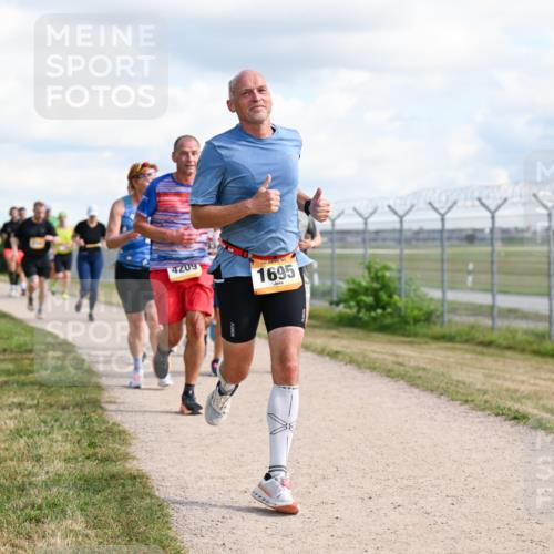 14.09.2025 - Airport Race Dr. Thomas Lammeyer http://msf.ph/oto/8876058 14.09.2025 12:20:52 Laufen 4209, 1695 meine-sportfotos.de