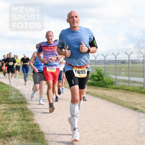 14.09.2025 - Airport Race Dr. Thomas Lammeyer http://msf.ph/oto/8876064 14.09.2025 12:20:52 Laufen 4209, 1695 meine-sportfotos.de