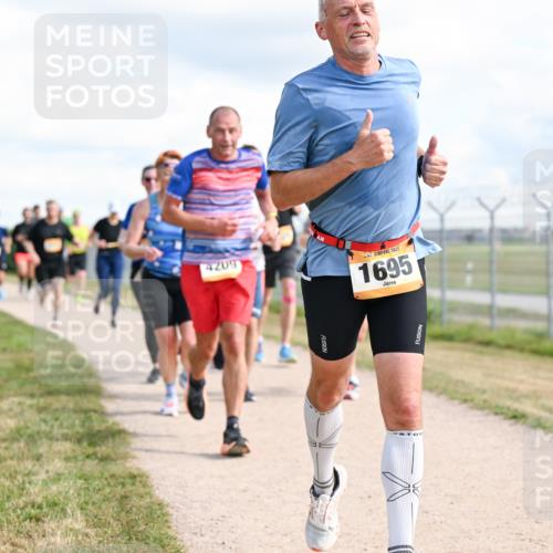 14.09.2025 - Airport Race Dr. Thomas Lammeyer http://msf.ph/oto/8876071 14.09.2025 12:20:52 Laufen 4209, 1695 meine-sportfotos.de