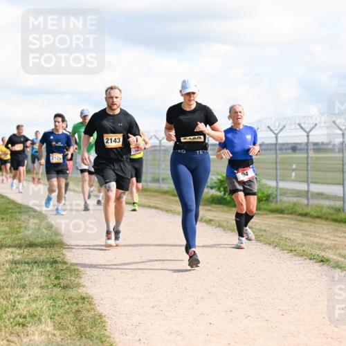 14.09.2025 - Airport Race Dr. Thomas Lammeyer http://msf.ph/oto/8876134 14.09.2025 12:20:56 Laufen 2126, 2143, 94 meine-sportfotos.de