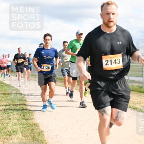 14.09.2025 - Airport Race Dr. Thomas Lammeyer http://msf.ph/oto/8876172 14.09.2025 12:20:59 Laufen 153, 1080, 2126, 2143 meine-sportfotos.de