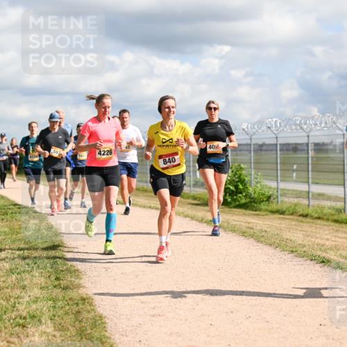 14.09.2025 - Airport Race Dr. Thomas Lammeyer http://msf.ph/oto/8876264 14.09.2025 12:21:04 Laufen 59, 4110, 1652, 4226, 840, 40, 2007 meine-sportfotos.de