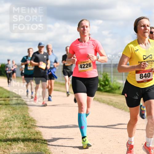 14.09.2025 - Airport Race Dr. Thomas Lammeyer http://msf.ph/oto/8876295 14.09.2025 12:21:06 Laufen 4226, 840 meine-sportfotos.de