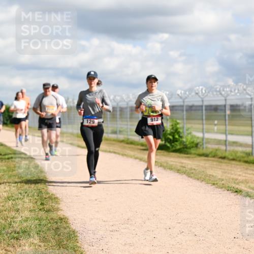 14.09.2025 - Airport Race Dr. Thomas Lammeyer http://msf.ph/oto/8876385 14.09.2025 12:21:12 Laufen 1121, 129, 912 meine-sportfotos.de