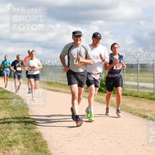 14.09.2025 - Airport Race Dr. Thomas Lammeyer http://msf.ph/oto/8876434 14.09.2025 12:21:14 Laufen 833, 677 meine-sportfotos.de