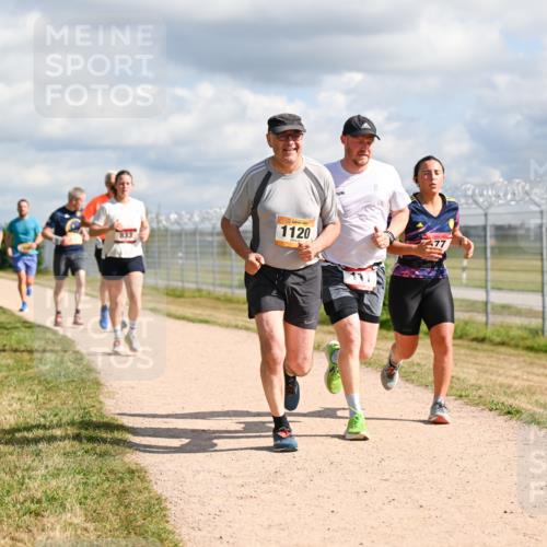 14.09.2025 - Airport Race Dr. Thomas Lammeyer http://msf.ph/oto/8876437 14.09.2025 12:21:15 Laufen 833, 1120, 77 meine-sportfotos.de