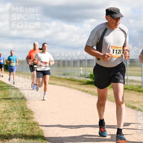 14.09.2025 - Airport Race Dr. Thomas Lammeyer http://msf.ph/oto/8876453 14.09.2025 12:21:16 Laufen 1120, 6, 111 meine-sportfotos.de