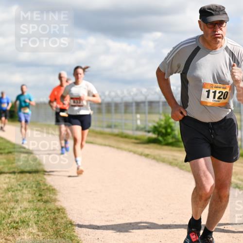 14.09.2025 - Airport Race Dr. Thomas Lammeyer http://msf.ph/oto/8876459 14.09.2025 12:21:16 Laufen 1120 meine-sportfotos.de