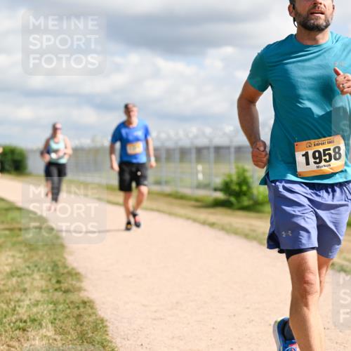 14.09.2025 - Airport Race Dr. Thomas Lammeyer http://msf.ph/oto/8876550 14.09.2025 12:21:21 Laufen 1958 meine-sportfotos.de