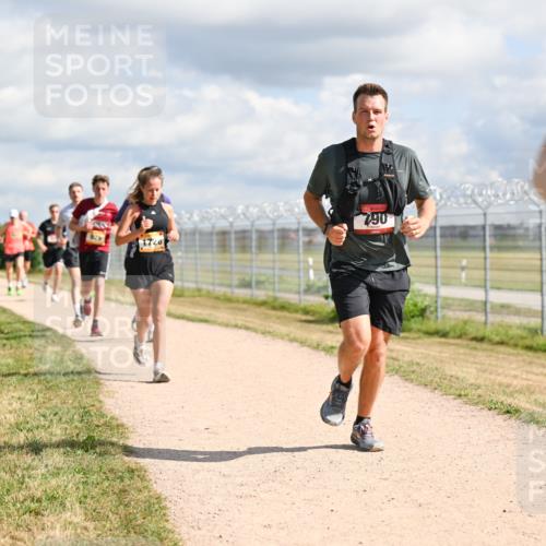 14.09.2025 - Airport Race Dr. Thomas Lammeyer http://msf.ph/oto/8876681 14.09.2025 12:21:34 Laufen 1720, 7290, 4131 meine-sportfotos.de