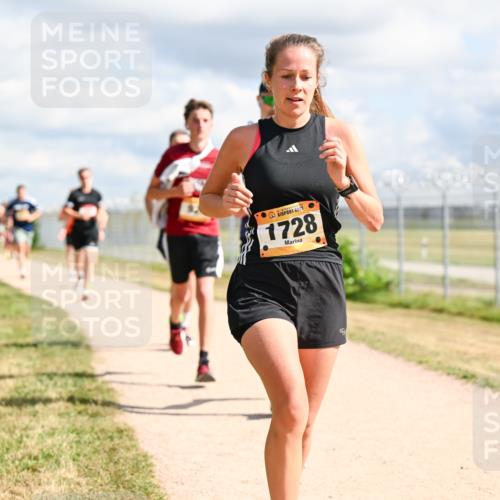 14.09.2025 - Airport Race Dr. Thomas Lammeyer http://msf.ph/oto/8876735 14.09.2025 12:21:37 Laufen 1728 meine-sportfotos.de