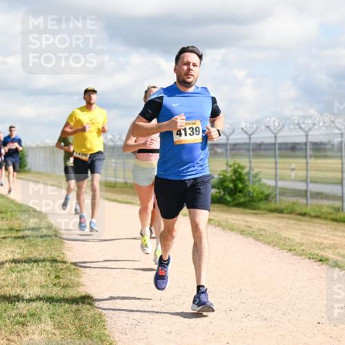 14.09.2025 - Airport Race Dr. Thomas Lammeyer http://msf.ph/oto/8876883 14.09.2025 12:21:46 Laufen 200, 4139 meine-sportfotos.de