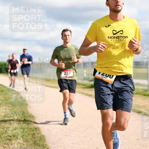14.09.2025 - Airport Race Dr. Thomas Lammeyer http://msf.ph/oto/8876903 14.09.2025 12:21:49 Laufen 237, 1200 meine-sportfotos.de