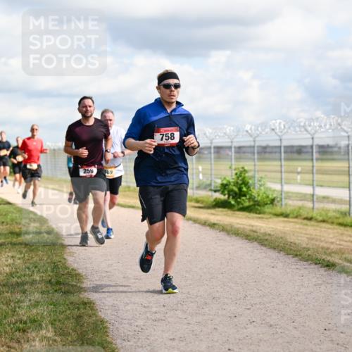 14.09.2025 - Airport Race Dr. Thomas Lammeyer http://msf.ph/oto/8876921 14.09.2025 12:21:53 Laufen 259, 189, 758 meine-sportfotos.de