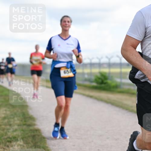 14.09.2025 - Airport Race Dr. Thomas Lammeyer http://msf.ph/oto/8877009 14.09.2025 12:22:06 Laufen 65, 2021 meine-sportfotos.de