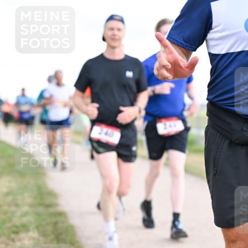 14.09.2025 - Airport Race Dr. Thomas Lammeyer http://msf.ph/oto/8877119 14.09.2025 12:22:25 Laufen 240, 866 meine-sportfotos.de