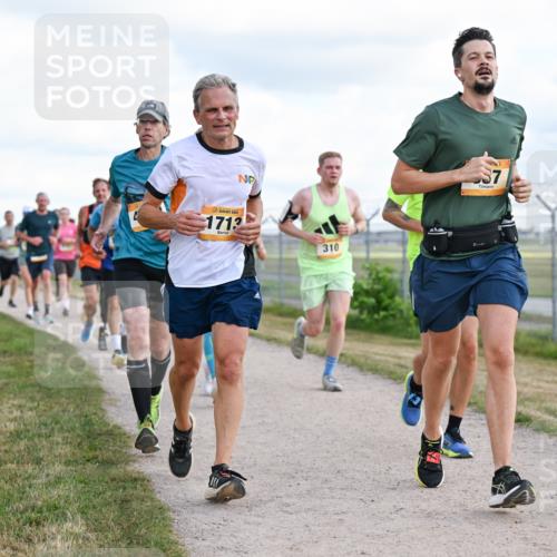 14.09.2025 - Airport Race Dr. Thomas Lammeyer http://msf.ph/oto/8877132 14.09.2025 12:22:27 Laufen 1713, 310, 37 meine-sportfotos.de