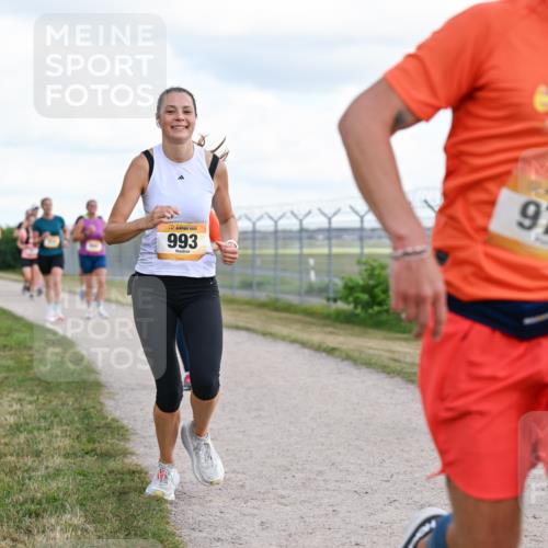 14.09.2025 - Airport Race Dr. Thomas Lammeyer http://msf.ph/oto/8877212 14.09.2025 12:22:40 Laufen 993, 977 meine-sportfotos.de