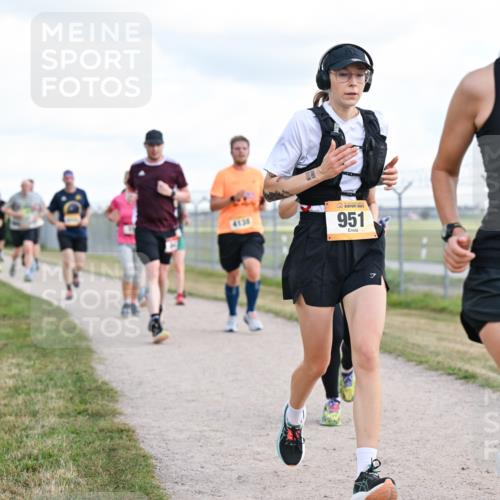 14.09.2025 - Airport Race Dr. Thomas Lammeyer http://msf.ph/oto/8877263 14.09.2025 12:22:49 Laufen 4130, 951, 1083 meine-sportfotos.de