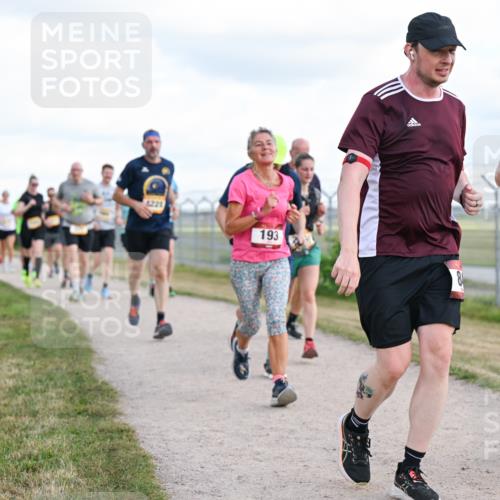 14.09.2025 - Airport Race Dr. Thomas Lammeyer http://msf.ph/oto/8877278 14.09.2025 12:22:52 Laufen 4221, 193, 8, 424, 4138 meine-sportfotos.de