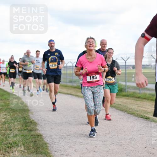 14.09.2025 - Airport Race Dr. Thomas Lammeyer http://msf.ph/oto/8877280 14.09.2025 12:22:52 Laufen 4228, 193, 2060 meine-sportfotos.de