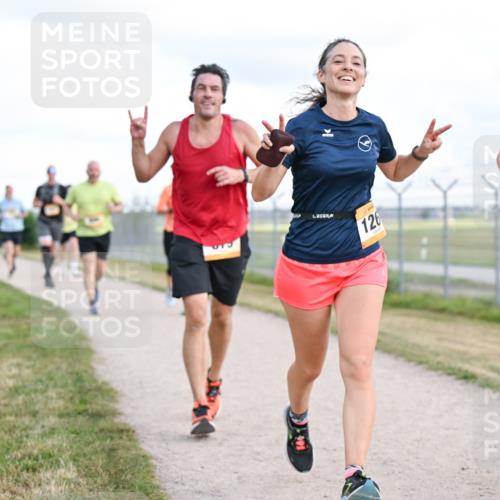 14.09.2025 - Airport Race Dr. Thomas Lammeyer http://msf.ph/oto/8877392 14.09.2025 12:23:12 Laufen 126, 563 meine-sportfotos.de