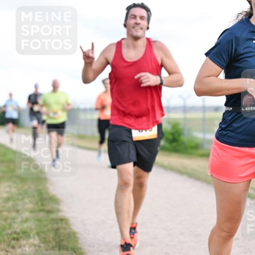 14.09.2025 - Airport Race Dr. Thomas Lammeyer http://msf.ph/oto/8877396 14.09.2025 12:23:13 Laufen 12 meine-sportfotos.de