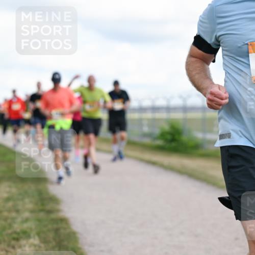 14.09.2025 - Airport Race Dr. Thomas Lammeyer http://msf.ph/oto/8877450 14.09.2025 12:23:22 Laufen 42, 4025 meine-sportfotos.de