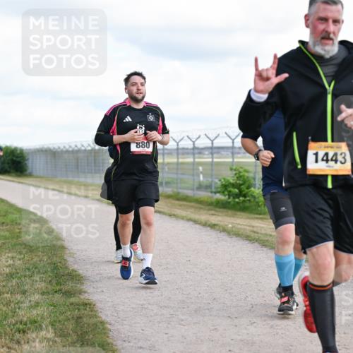 14.09.2025 - Airport Race Dr. Thomas Lammeyer http://msf.ph/oto/8877500 14.09.2025 12:23:30 Laufen 880, 1443 meine-sportfotos.de