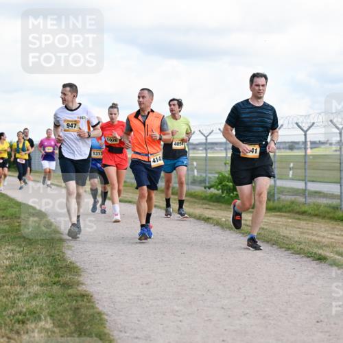 14.09.2025 - Airport Race Dr. Thomas Lammeyer http://msf.ph/oto/8877556 14.09.2025 12:23:46 Laufen 947, 1313, 1026, 414, 4054, 41 meine-sportfotos.de