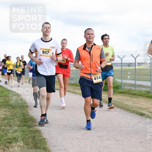 14.09.2025 - Airport Race Dr. Thomas Lammeyer http://msf.ph/oto/8877566 14.09.2025 12:23:47 Laufen 947, 26, 4145, 1054, 4241 meine-sportfotos.de